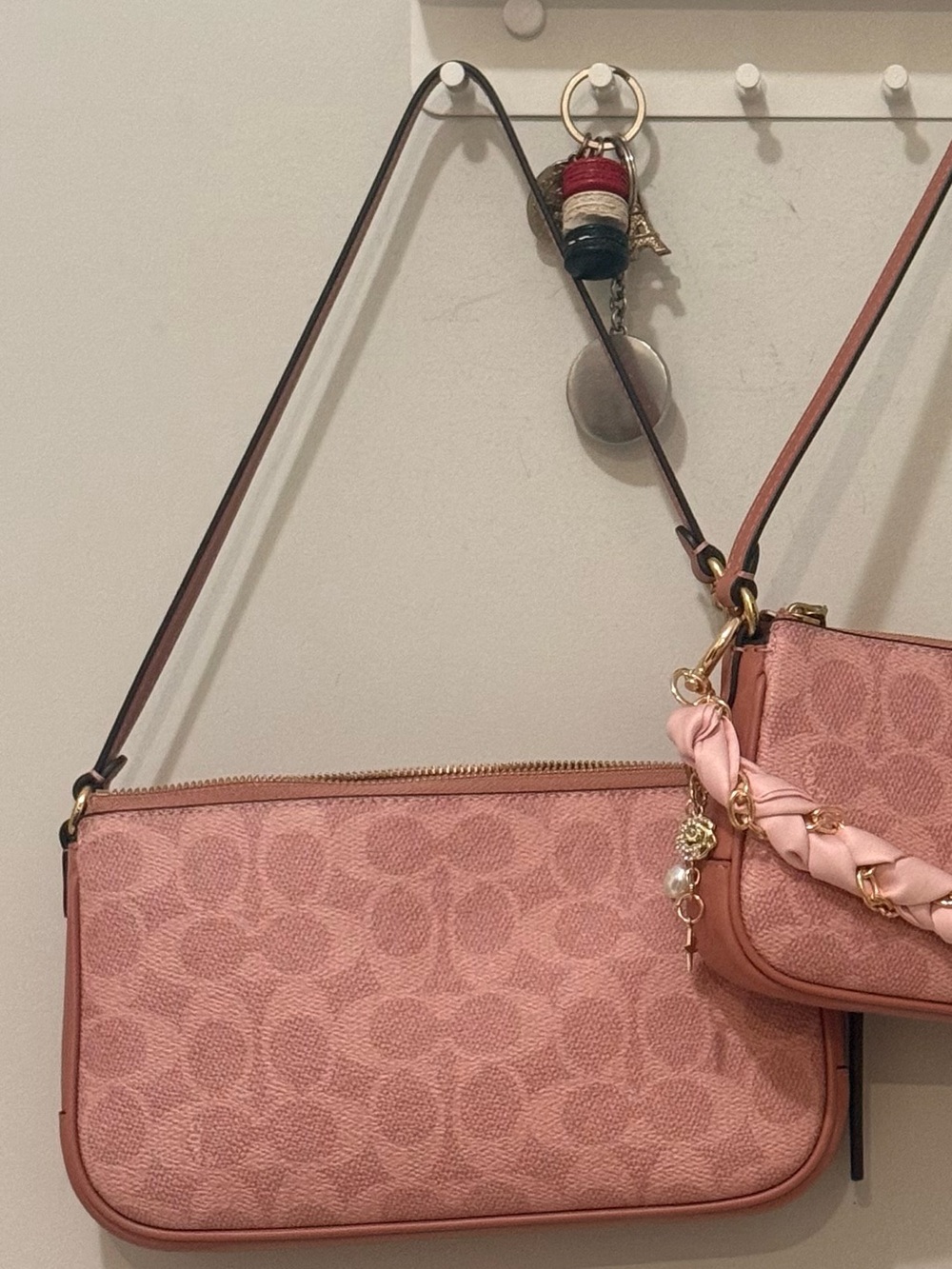 Pink Signature Pattern Shoulder Bag - Women's Crossbody